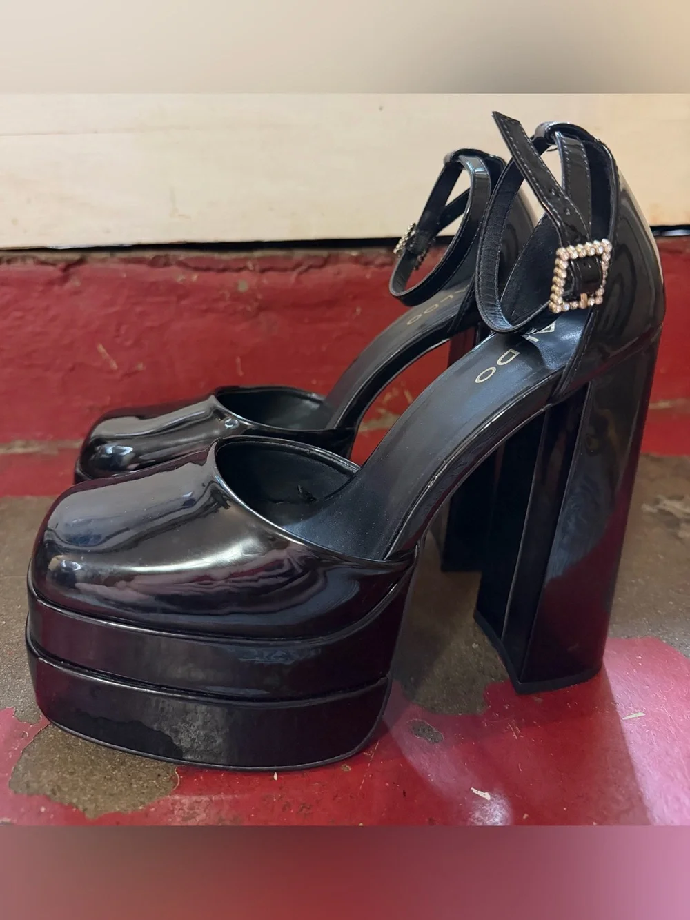ALDO Black Patent Leather Double Platform Pumps Square Toe 90s Y2K Size 7
